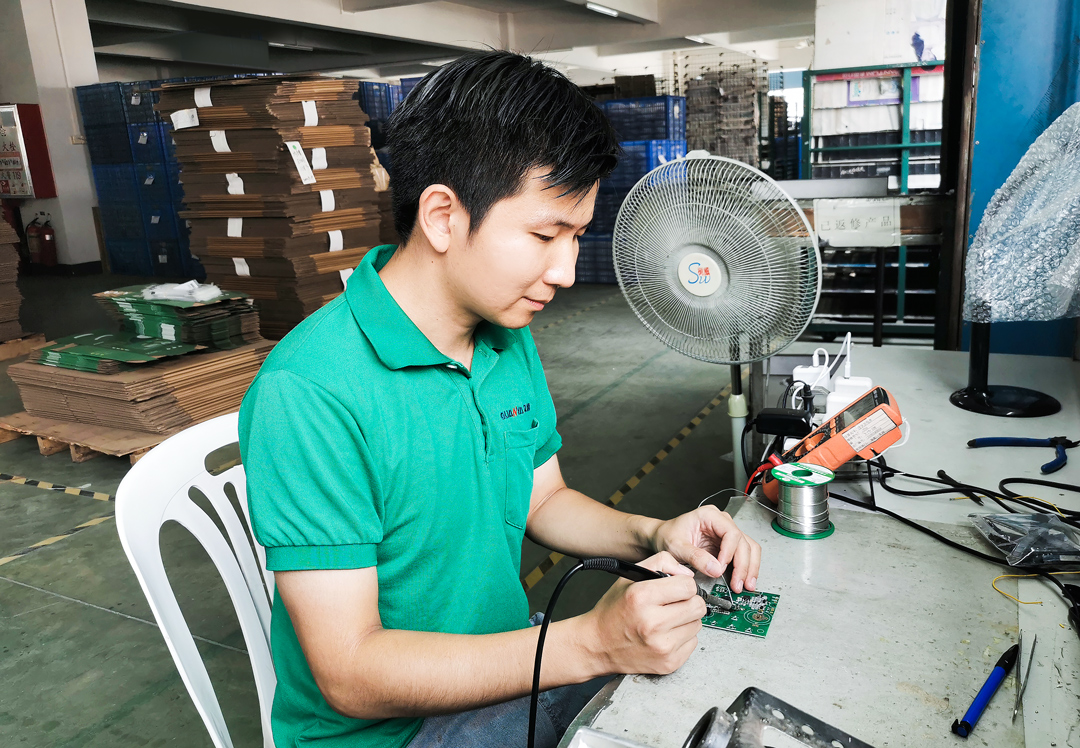 冠雅人風采∣此心安處是維修，持匠心鑄品質電子科技